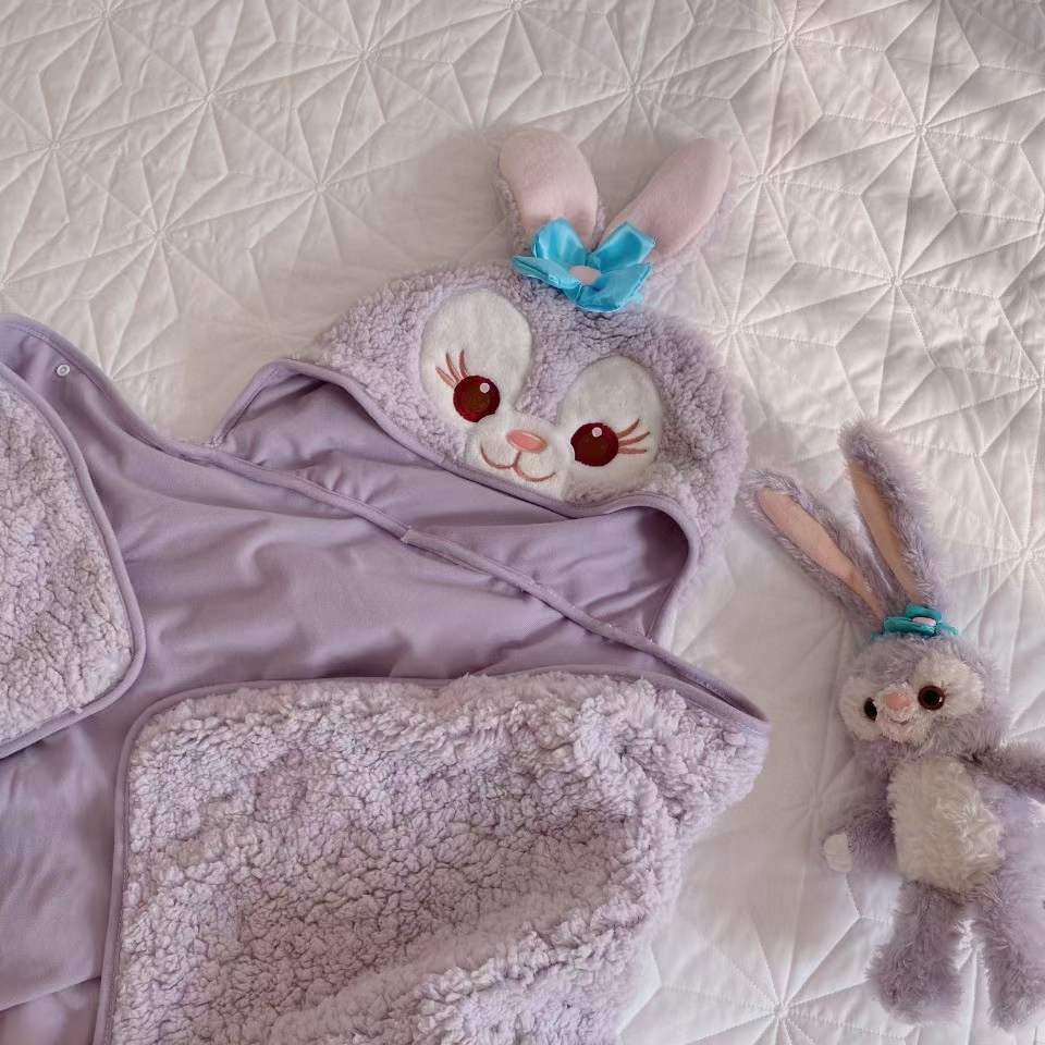 StellaLou hooded blanket