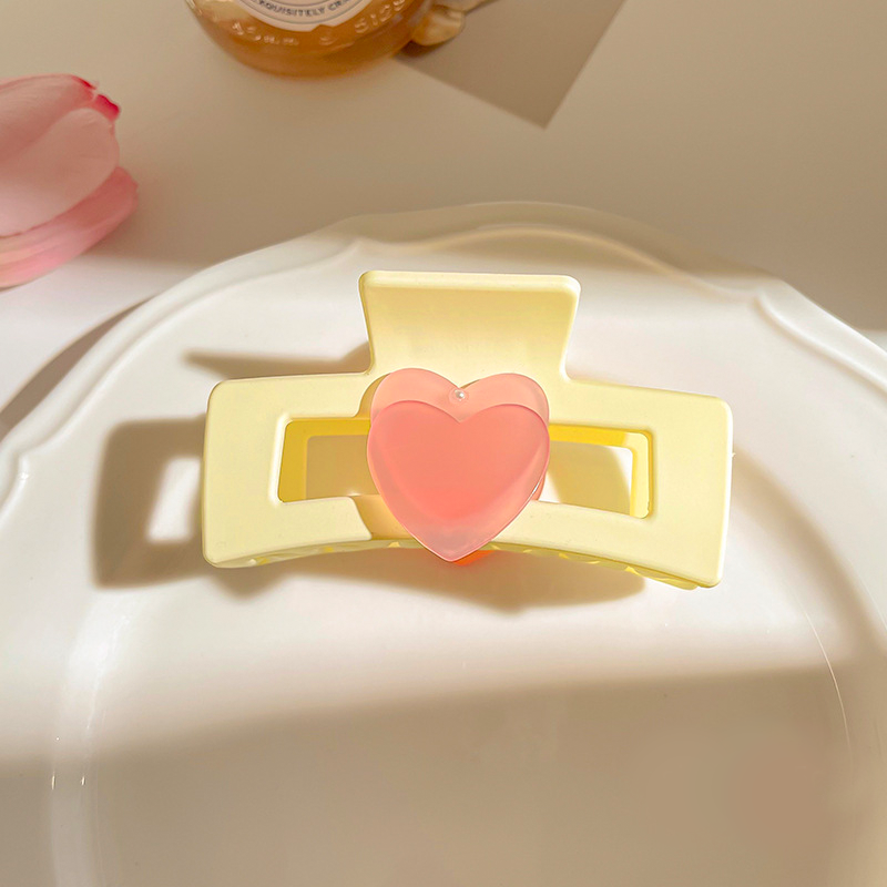 Heart Claw Clip