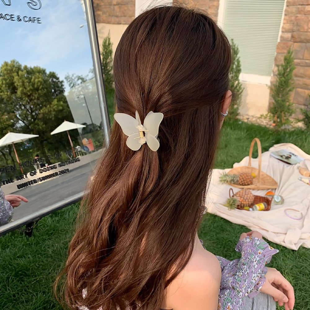 Matte Butterfly Claw Clip