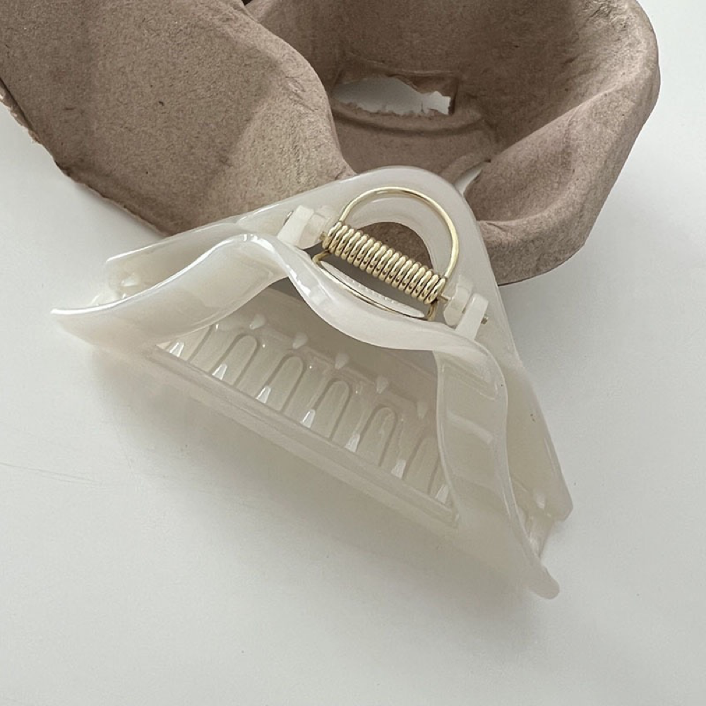 Triangle Claw Clip