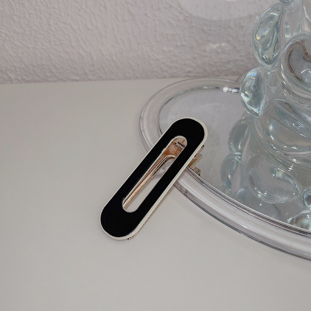 Crease-Free Hair Clip