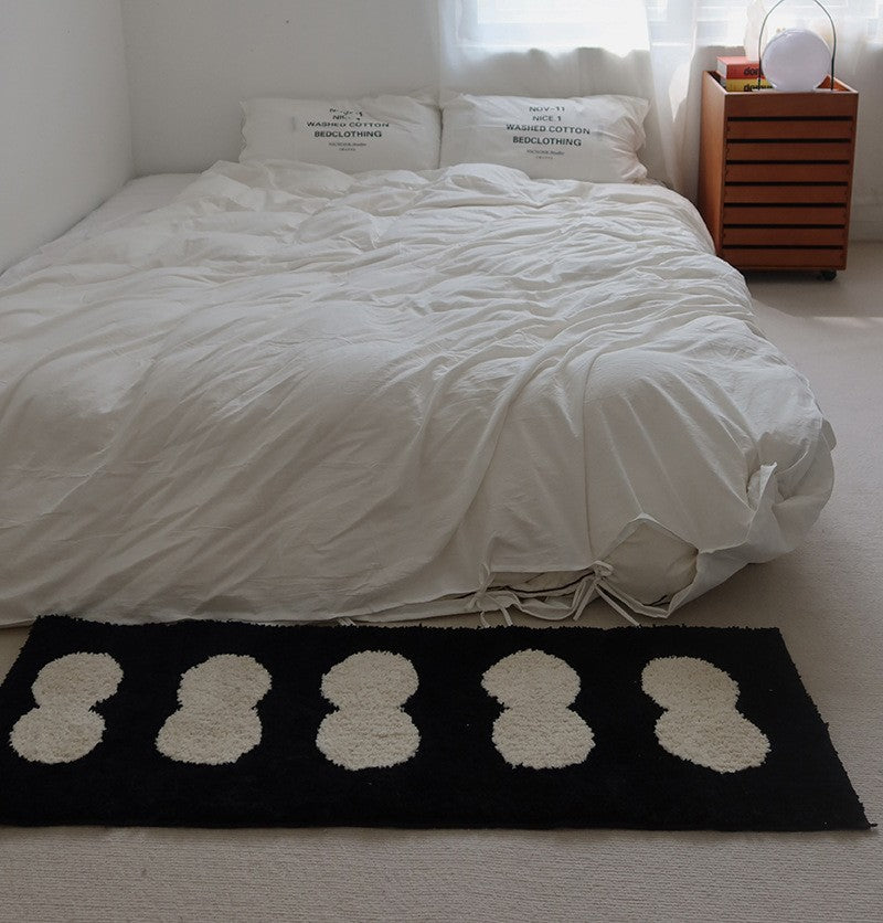 Contrast Dots Tufted Mat