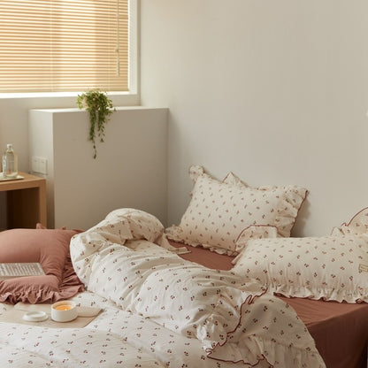 Cherry 4-Piece Bedding Set